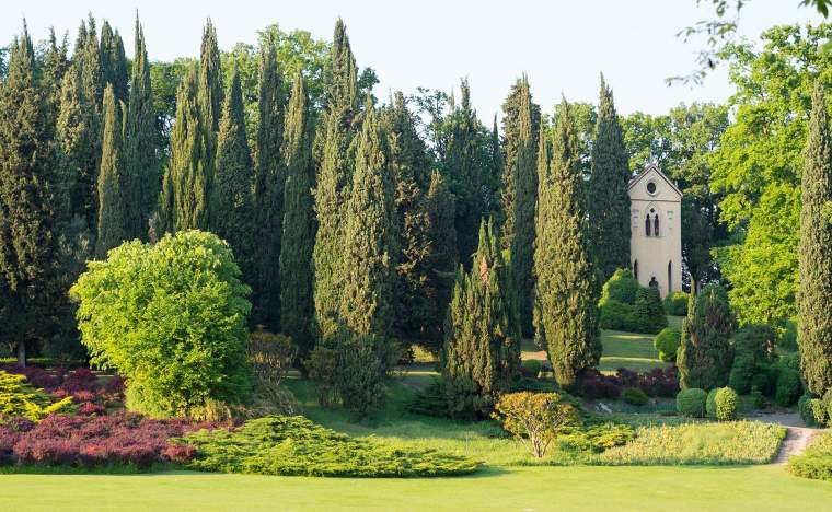 Church-in-the-woods-Llandrindod-Wells